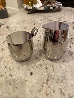 Bodum “Columbia” polished mirror finish stainless steel Creamer & Sugar Set